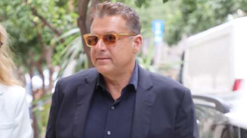 Εκτός εαυτού ο Γιώργος Λιάγκας με το σποτ της Hellenic Train - Πέταξε το ακουστικό [βίντεο]