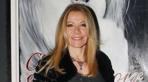 Η Μαριάννα Λάτση χαμογελαστή στο show του Τάκη Ζαχαράτου και της Έλενας Παπαρίζου