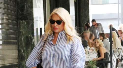 H Ελένη Μενεγάκη κοντά στην φοιτήτρια κόρη της στη Σκωτία