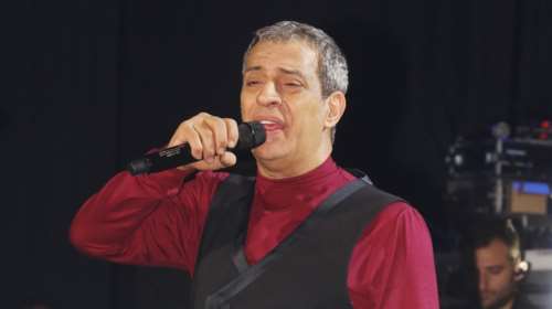 Θέμης Αδαμαντίδης: Η περιπέτεια με τον πολύποδα - &quot;Έβγαλα κάτι από το στόμα μου όταν τραγουδούσα στην πίστα&quot; [Βίντεο]