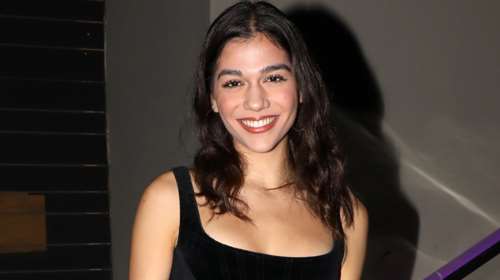 Μελίνα Νικολαΐδη: Οι απίθανες ασημί over the knee μπότες που τόνισαν τα καλογυμνασμένα πόδια της