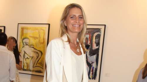 Η Τατιάνα Μπλάτνικ στην &quot;Art Athina 2025&quot; - Τα σνίκερ που απογείωσαν το &quot;ήσυχο&quot; σύνολό της