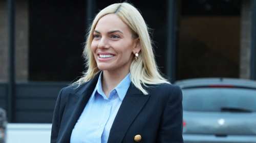 Ιωάννα Μαλέσκου: Σπάνια φωτογραφία με τον σύζυγό της και την κόρη τους