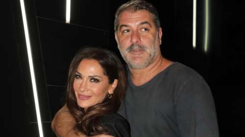 Βασίλης Μπισμπίκης: Εύχεται στη Δέσποινα Βανδή για τα γενέθλιά της με μια συγκλονιστική φωτογραφία τους