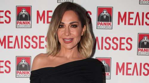 Η Δέσποινα Βανδή με φίλτρα και χωρίς: Η βραδινή εμφάνιση με τα φυσικά μαλλιά της και η αληθινή εικόνα της