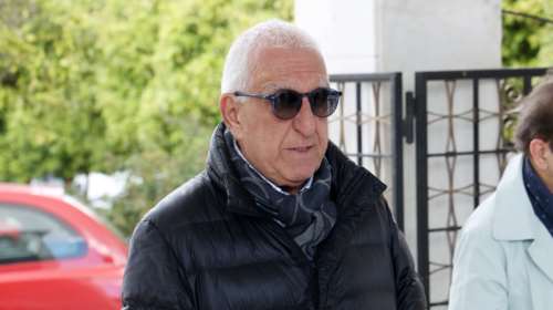 Νικήτας Κακλαμάνης: &quot;Είμαι 17, μην με αφήσεις να πεθάνω&quot; - Η συγκλονιστική ιστορία που τον σημάδεψε [βίντεο]