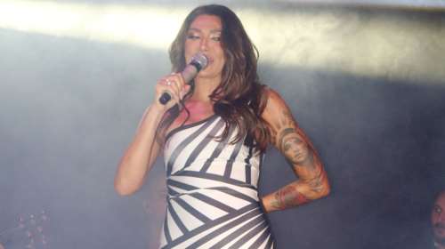 Αγγελική Ηλιάδη: Παραγωγός με κλείδωσε και με έριξε στο κρεβάτι - Του έγδαρα όλη τη μούρη [βίντεο]