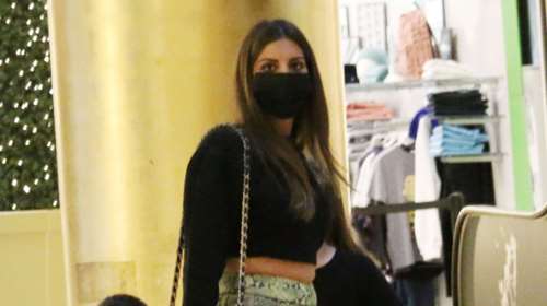 Σταματίνα Τσιμτσιλή: Βόλτα για αγορές με τα παιδιά της και... εντελώς απρόσμενο look