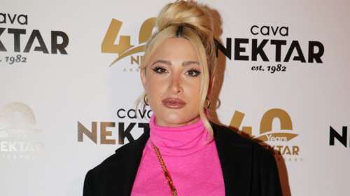 Ιωάννα Τούνη: Ποζάρει γυμνή στον φωτογραφικό φακό λίγο πριν γεννήσει [εικόνες-βίντεο]