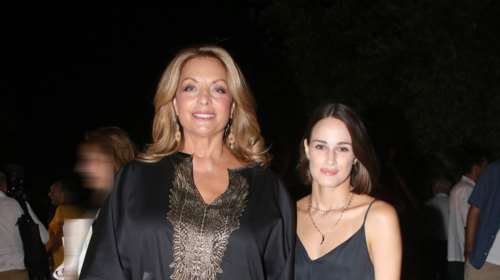 Mαρία Βοσκοπούλου: Με τη μητέρα της, Άντζελα Γκερέκου και τη γιαγιά της για μία ξεχωριστή περίσταση