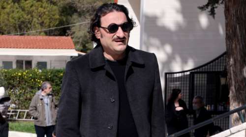 Β. Χαραλαμπόπουλος για Μ. Ανατολή: &quot;Όταν γίνεται μία γενοκτονία δεν μπορώ να είμαι με το μέρος αυτού που κρατάει το όπλο&quot;