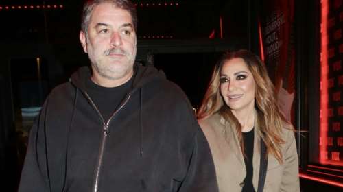 Δέσποινα Βανδή: Βραδινή έξοδος με τον Βασίλη Μπισμπίκη και τους φίλους του - Ανάμεσά τους ο Μιχάλης Ιατρόπουλος