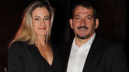 Πύρρος Δήμας - Αφροδίτη Σκαφίδα: Η κοινή εμφάνιση του ζευγαριού στο αεροδρόμιο της Αθήνας