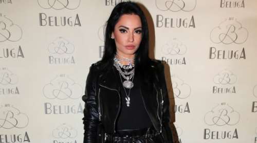 Δήμητρα Αλεξανδράκη: Περιπέτεια... μεσοπέλαγα - Έμεινε 500 μέτρα από την ακτή με το σκάφος της [Βίντεο]