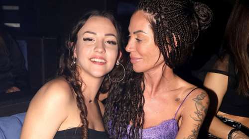 Μέλια Ρόκκου: Εντυπωσιακή με ψηλοτάκουνα και μακριά μαλλιά - H 16χρονη κόρη του Στέλιου Ρόκκου