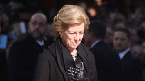 Άννα Μαρία: Κλεισμένη στο σπίτι μετά τον θάνατο του τέως Βασιλιά - Η πόρτα ανοίγει μόνο για τον Νικόλαο και τον Φίλιππο