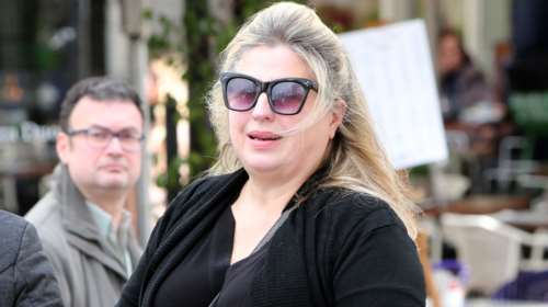 Σάντρα Βουτσά: Αυστηρή προειδοποίηση για την κληρονομιά του πατέρα της &quot;Όποιος το σκεφτεί είναι πολύ γελασμένος&quot;