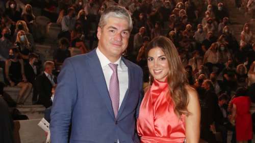 Σταματίνα Τσιμτσιλή: Το φωτογραφικό άλμπουμ των διακοπών της στην Πάρο