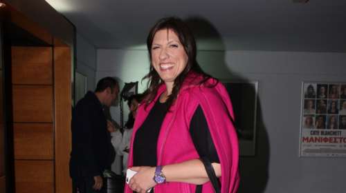 Ζωή Κωνσταντοπούλου: Εξοδος στο θέατρο με τον γοητευτικό, ηθοποιό σύντροφό της [εικόνες]