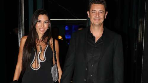 Ιωάννα Μπούκη: Το εντυπωσιακό μίνι φόρεμα από γνωστό οίκο και τα τρυφερά αγγίγματα του Αντώνη Σρόιτερ [Εικόνες]
