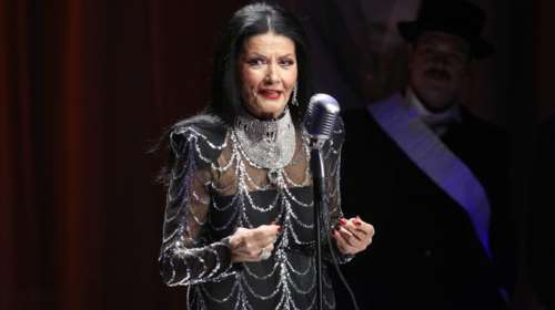 Ζωζώ Σαπουντζάκη: Εσπευσμένα στο νοσοκομείο με ανεβασμένη πίεση