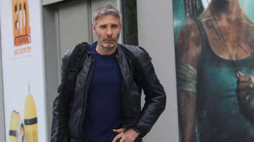 Βαρύ πένθος για τον Θοδωρή Αθερίδη: Εφυγε από τη ζωή η μητέρα του  - Το τρυφερό τραγούδι που την αποχαιρετά