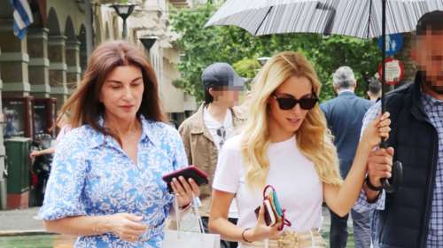 Δούκισσα και Ούρσουλα Νομικού: Ντυμένες ασορτί κόρη και μαμά