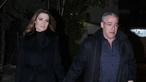 Φαίη Μαυραγάνη – Νίκος Μάνεσης: Η σπάνια οικογενειακή φωτογραφία με τα δυο παιδιά τους