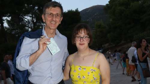 Άρης Πορτοσάλτε: Χαμός στο X με την κόρη του, Αλίκη - Η αναφορά στα κάλαντα, το bullying και τα σχόλια συμπαράστασης