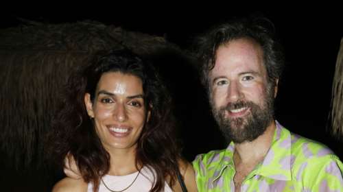 Λιτή η Τόνια Σωτηροπούλου: Κούκλα με ροζ μάξι φόρεμα και sneakers σε συναυλία [εικόνες]