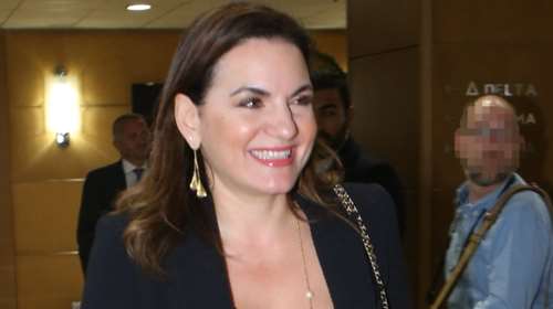 Όλγα Κεφαλογιάννη:  Το bohemian φόρεμα που συνδύασε με Chloé τσάντα και ιδιαίτερες γόβες