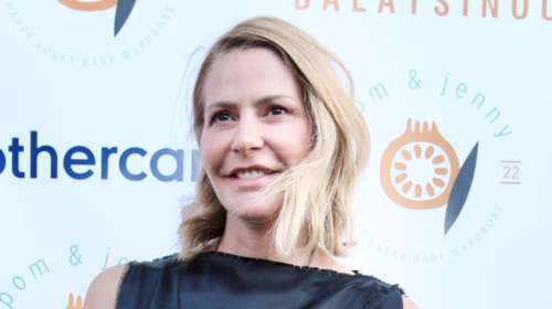 H Tζένη Μπαλατσινού casual με μαρινιέρα και denim στο workshop που διοργάνωσε: &quot;Δεν θα με ξαναδείτε στην τηλεόραση&quot;