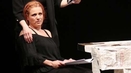 Μαριάννα Τουμασάτου: Μικρά κορίτσια και να τα κλειδώνουν; Μιλάμε για επάγγελμα