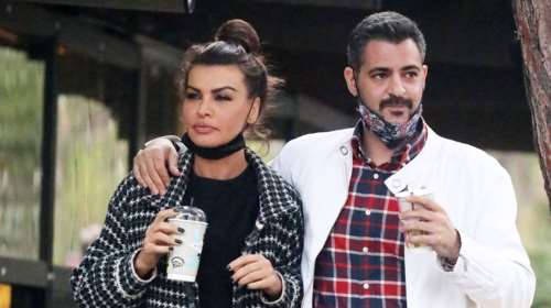 Νίνα Λοτσάρη: Βόλτα στη Γλυφάδα με τον χρηματιστή σύντροφό της