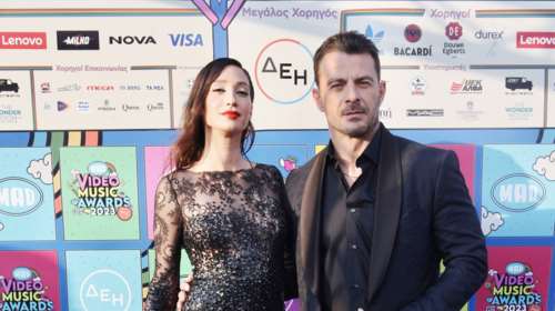 Δήμητρα Βαμβακούση: Ανυπομονώ να δω τον &quot;Ντάνο&quot; μπαμπά - Τι απάντησε για το όνομα του μωρού