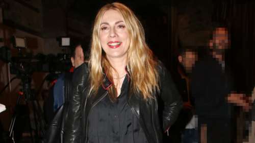 Σμαράγδα Καρύδη: "Λέω του άλλου να βάλει μάσκα και τον σπρώχνω με το πόδι να πάει πιο πέρα" [βίντεο]