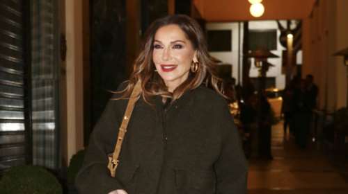 Δέσποινα Βανδή: Σε γιορτινό dinner σε εστιατόριο στο Ψυχικό