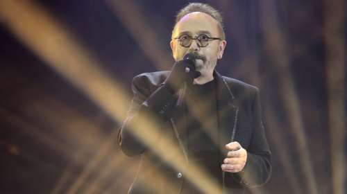 Ο Σταμάτης Γονίδης έπεσε στο μπάνιο του: &quot;Υποφέρω από φρικτούς πόνους&quot; - Το πρόβλημα με τους ιλίγγους