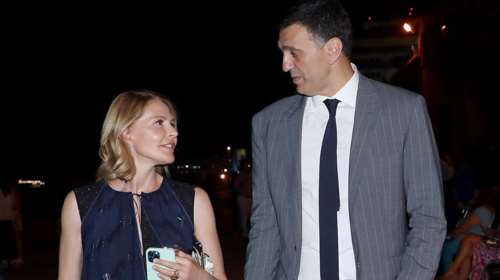 Σπανιο κλικ: Ο Βασίλης Κικίλιας ποζάρει με τον 18 μηνών γιο του και τον πατέρα του