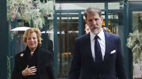 Ο Παύλος Ντε Γκρες και η μητέρα του, Άννα Μαρία σε dinner στο Μουσείο Μπενάκη