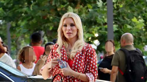 Κατερίνα Καινούργιου: Ανακοινώνει την εγκυμοσύνη της;