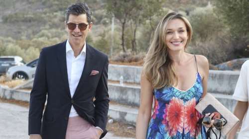 Ο Σάκης Ρουβάς για τον γάμο του αδερφού του: "Συγκινήθηκα, είμαι πάρα πολύ χαρούμενος"