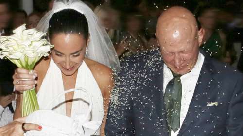 Απαστράπτουσα η Κατερίνα Μπιρμπίλη με νυφικό Χρήστου Κωσταρέλλου - Στα χνάρια της Χρυσής Βαρδινογιάννη [εικόνες]