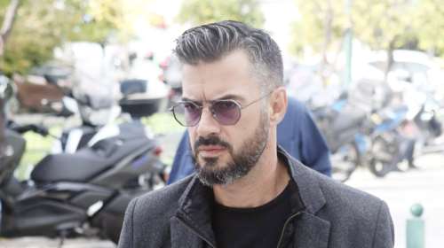 Ο Γιάννης Τσιμιτσέλης παρουσιαστής πασίγνωστης εκπομπής του ΣΚΑΪ
