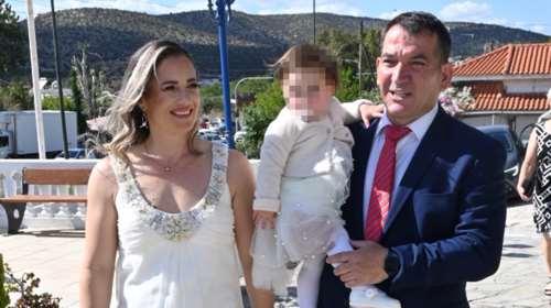 Πύρρος Δήμας - Αφροδίτη Σκαφίδα: Εδωσαν στην κόρη τους το όνομα της μητέρας του, Ελευθερία  - Εικόνες από τη βάφτιση