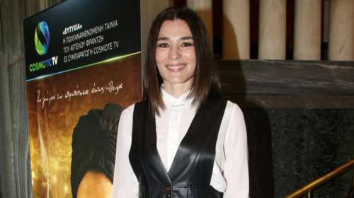 Μαρία Ναυπλιώτου: Ποζάρει χωρίς ίχνος μακιγιάζ για... την επιστροφή στα θρανία [εικόνες]