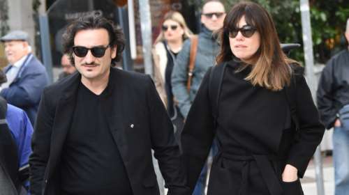 Δεν μπορεί να ηρεμήσει ο Βασίλης Χαραλαμπόπουλος: Οι μπαλκονόπορτες έπεσαν πάνω στο κρεβάτι μας - Βομβαρδισμένο τοπίο