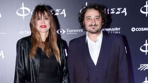 Λίνα Πρίντζου: Το vintage δαντελένιο φόρεμα και ο ιδιαίτερος τρόπος που φόρεσε τα πέδιλά της με καλτσάκια