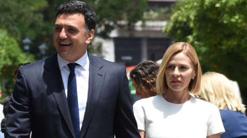 Τζένη Μπαλατσινού: Εξοργισμένη με δημοσίευμα περί &quot;καβγά για τις αποσκευές της&quot; σε πτήση για Θεσσαλονίκη