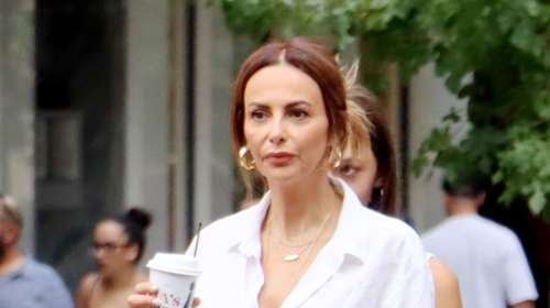 Αντριάνα Μάζη: Η 14χρονη πανύψηλη κόρη της Μπέττυς Μαγγίρα στο Καλλιμάρμαρο - Τα ασορτί looks με τη μαμά της